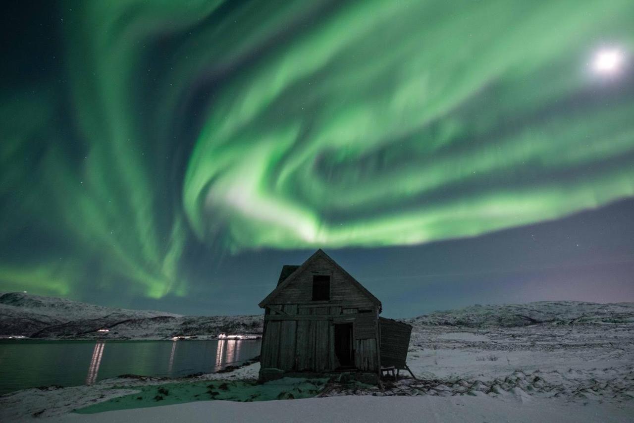 فيلا Camp Aurora Karlsøy المظهر الخارجي الصورة